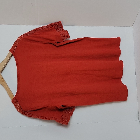 Loft Women's Red W/ Crochet Accent Short Sleeve Top,  M - Picture 2 of 8